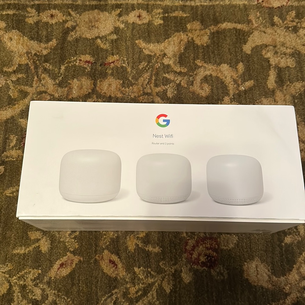 Google Nest Wifi- Router and 2 points